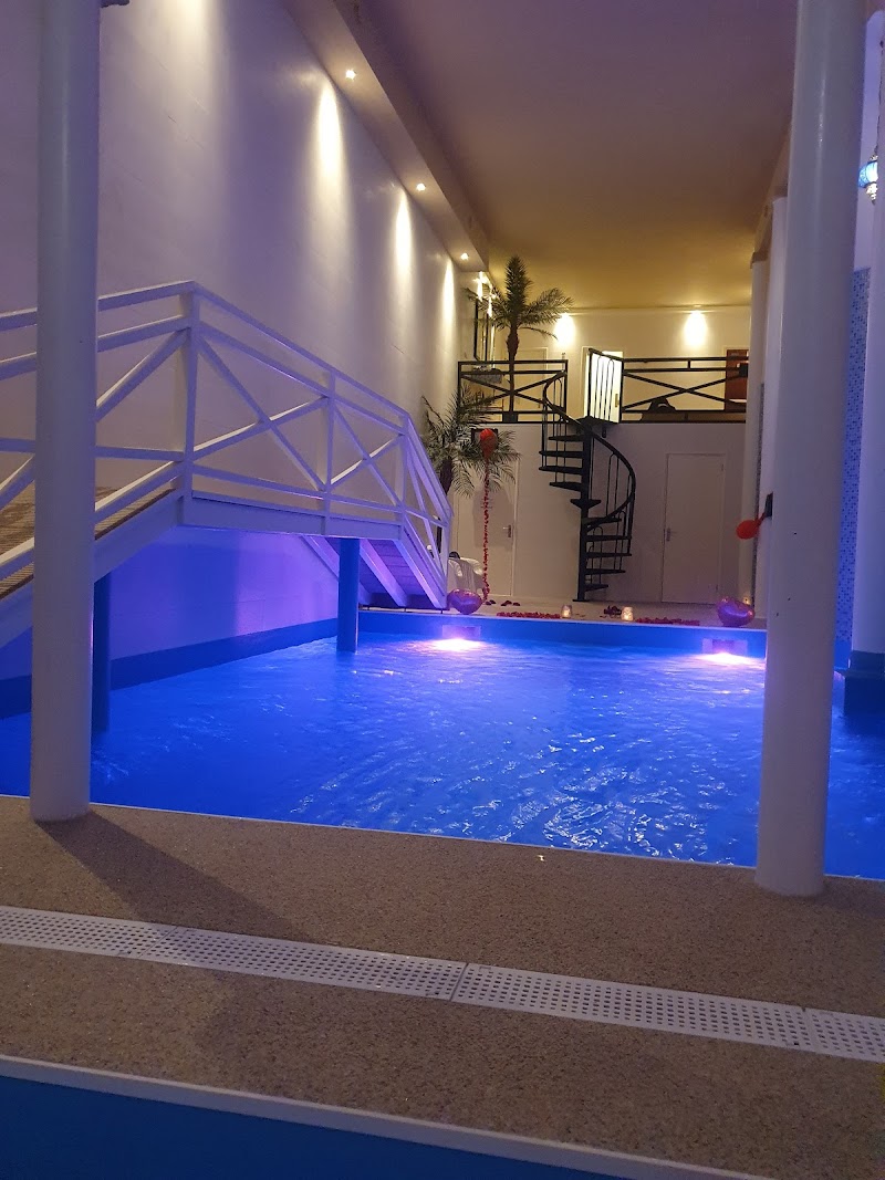 Bay privé sauna privé zwembad - Foto 8