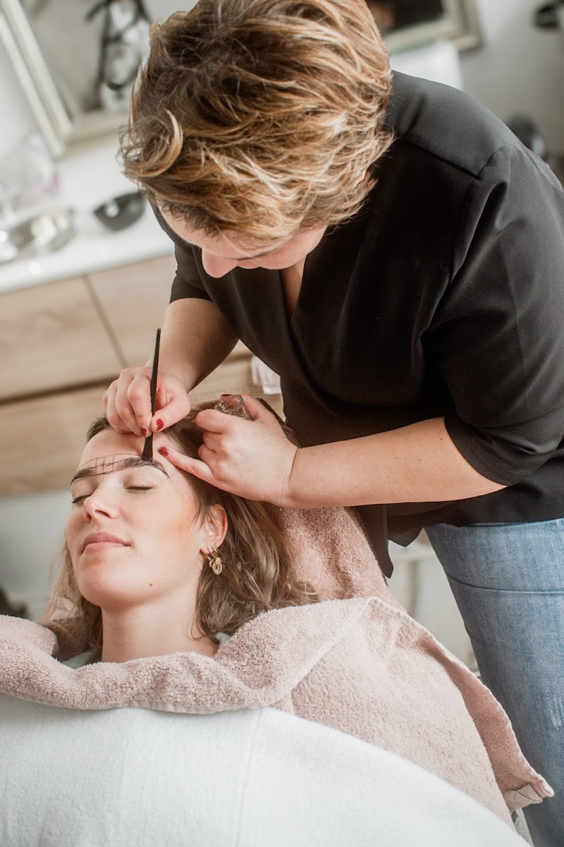 Browlashtic Skin & Beauty - Foto 6