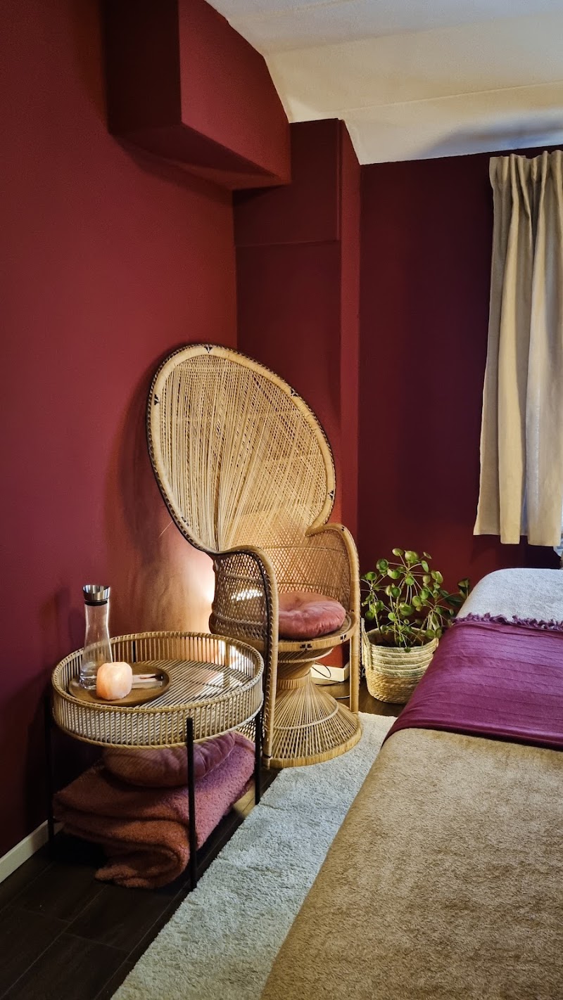 Candra Devi • Wellness Massage & Energiewerk - Foto 7