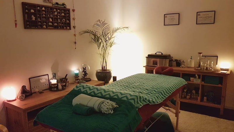 Candra Devi • Wellness Massage & Energiewerk - Foto 5
