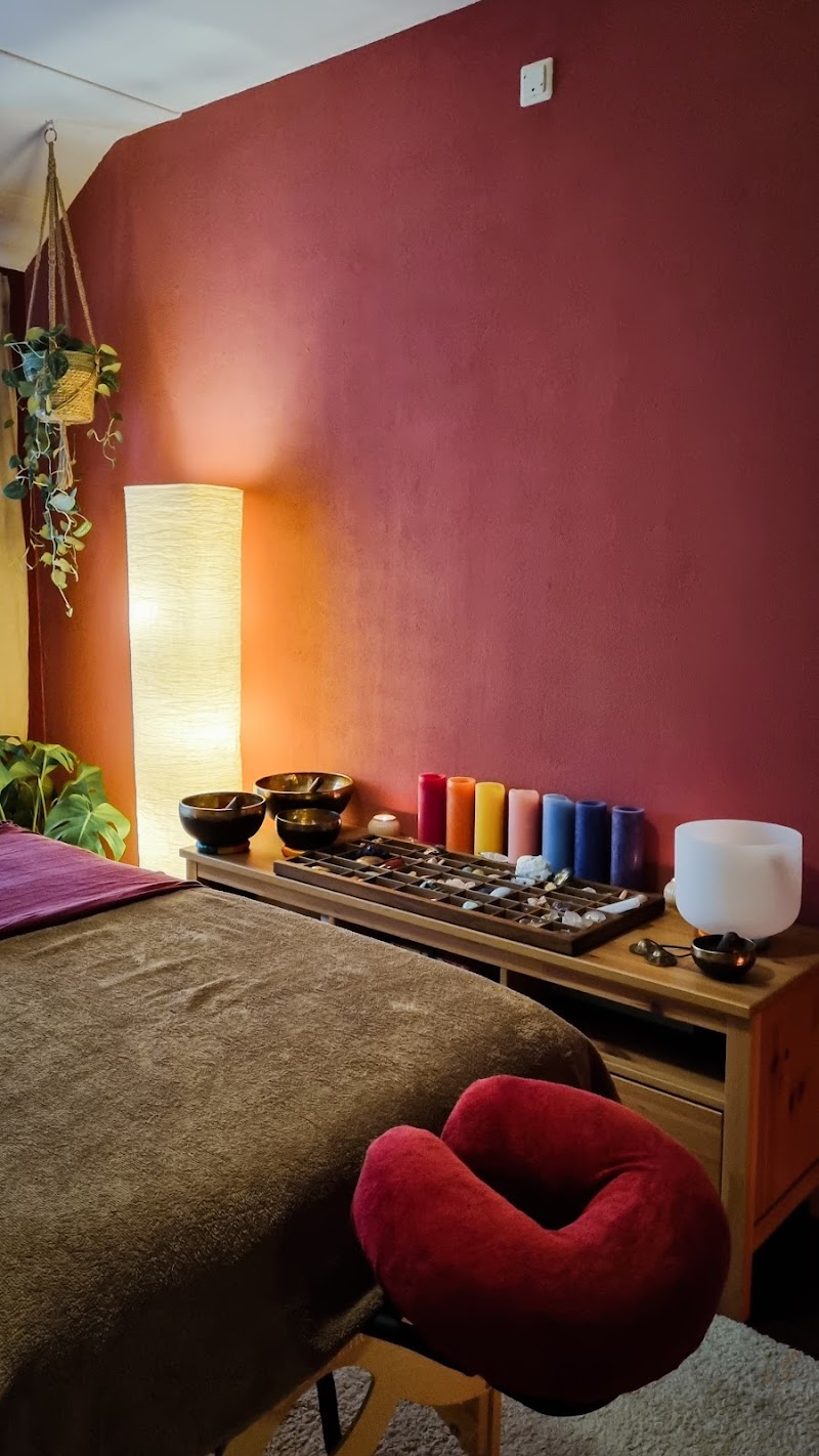 Candra Devi • Wellness Massage & Energiewerk - Foto 8