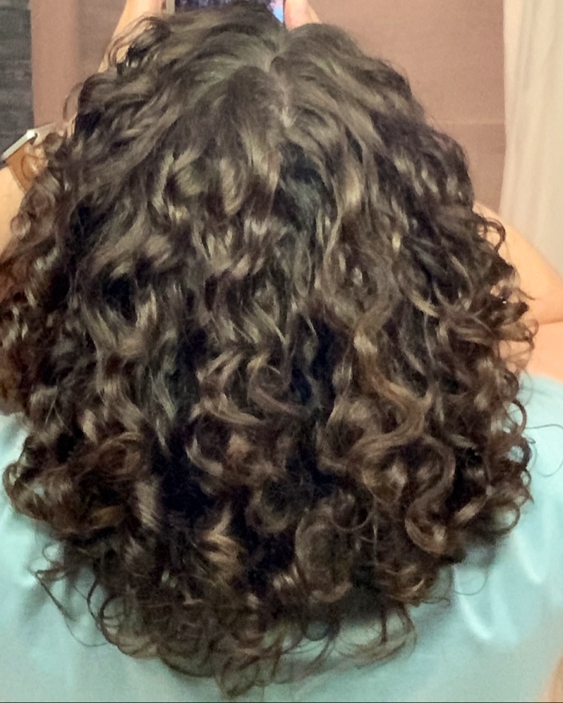 CurlyAmaze | Krullenkapper | Head Spa | HeadSpa | CG-Methode | TryShy & DevaCut | Ambulant Haircare@Yours