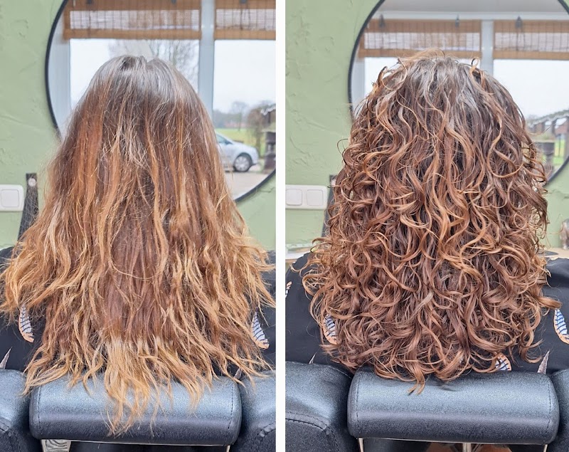 CurlyAmaze | Krullenkapper | Head Spa | HeadSpa | CG-Methode | TryShy & DevaCut | Ambulant Haircare@Yours - Foto 4