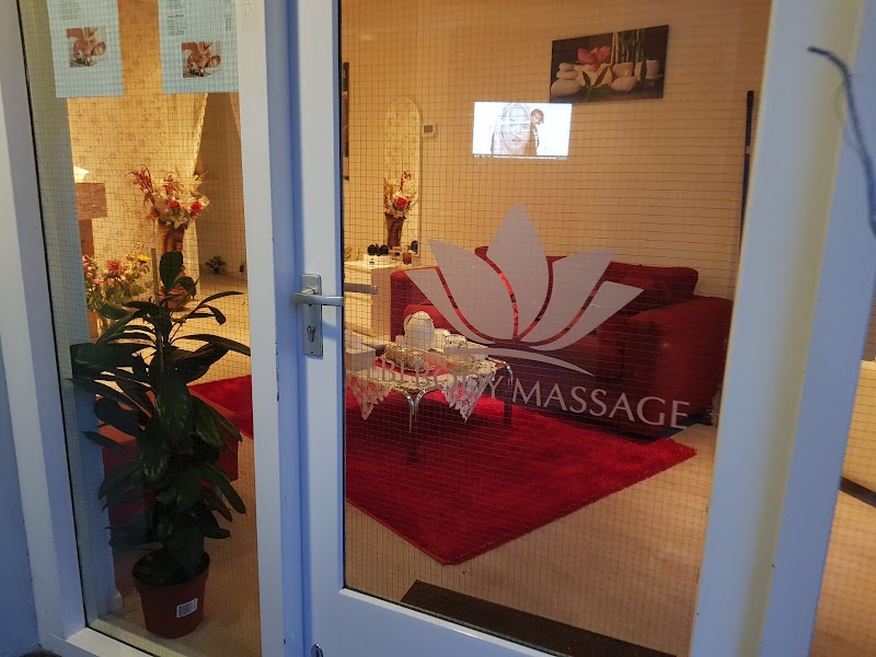 Ebi Body Massage & Japanese head spa - Foto 6
