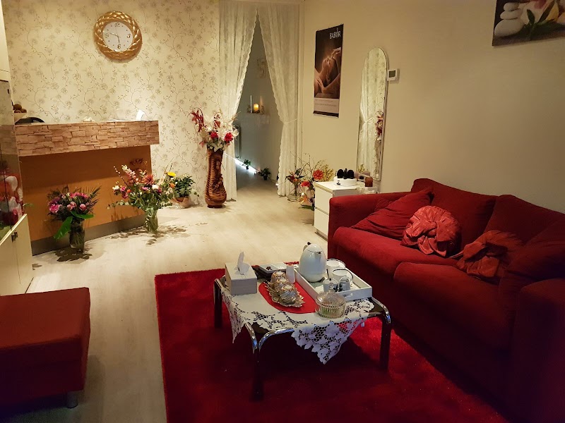 Ebi Body Massage & Japanese head spa - Foto 4