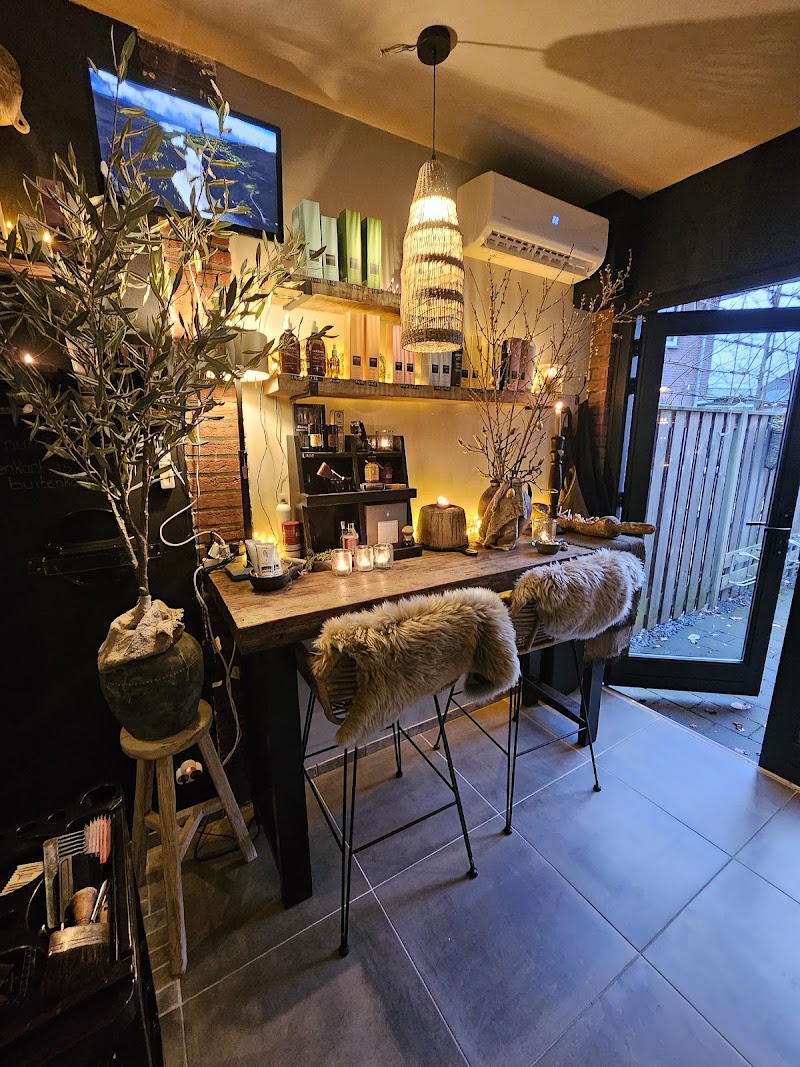 Haarspa Heerhugowaard luxury japanese headspa Heerhugowaard - Foto 4