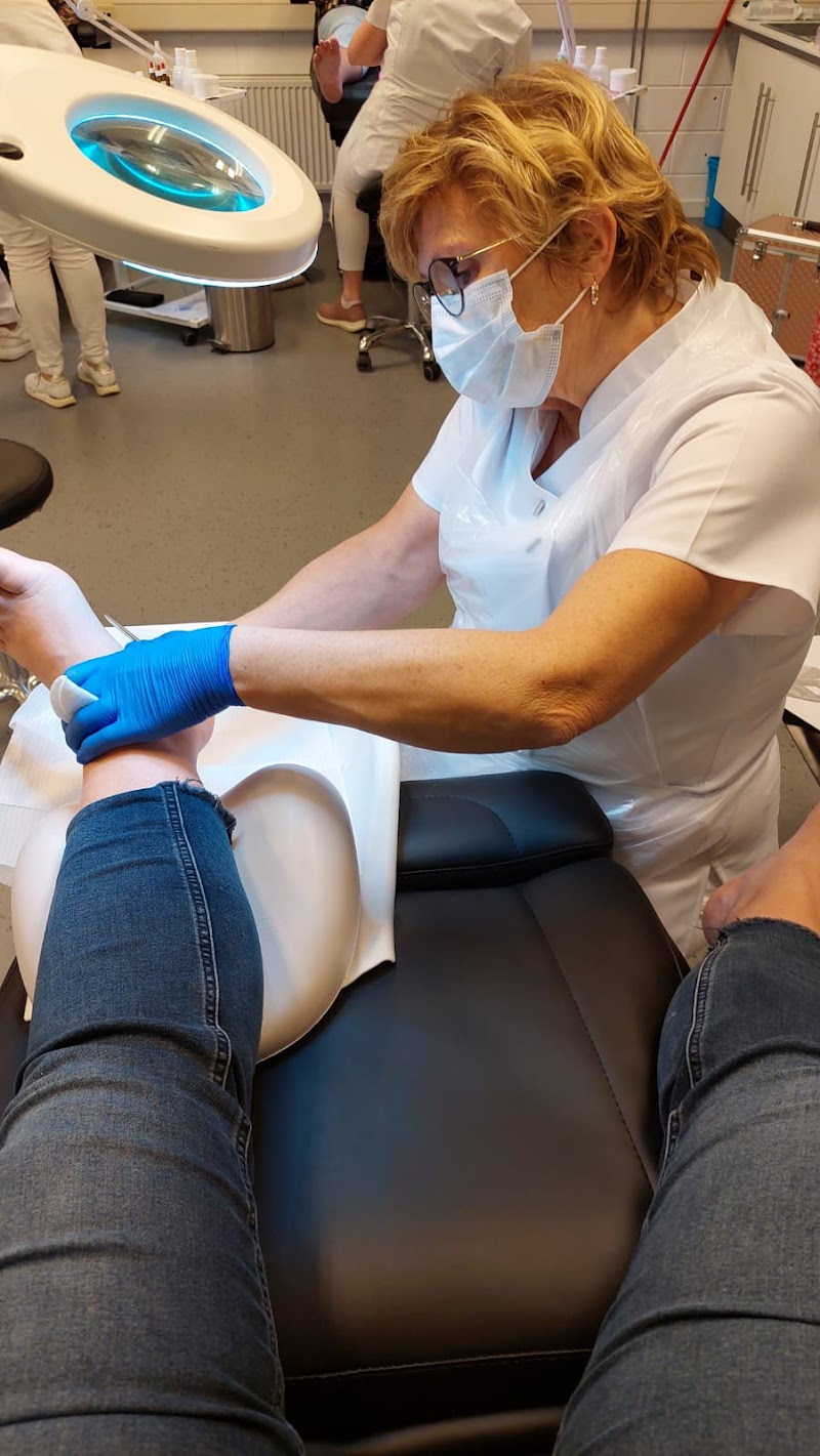 Medisch Pedicurepraktijk Voetzorg Maedeline - Foto 5