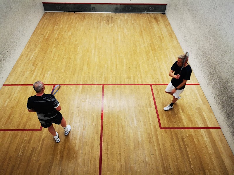 Squash en Golf Centrum Hoogezand & Ettan Sport