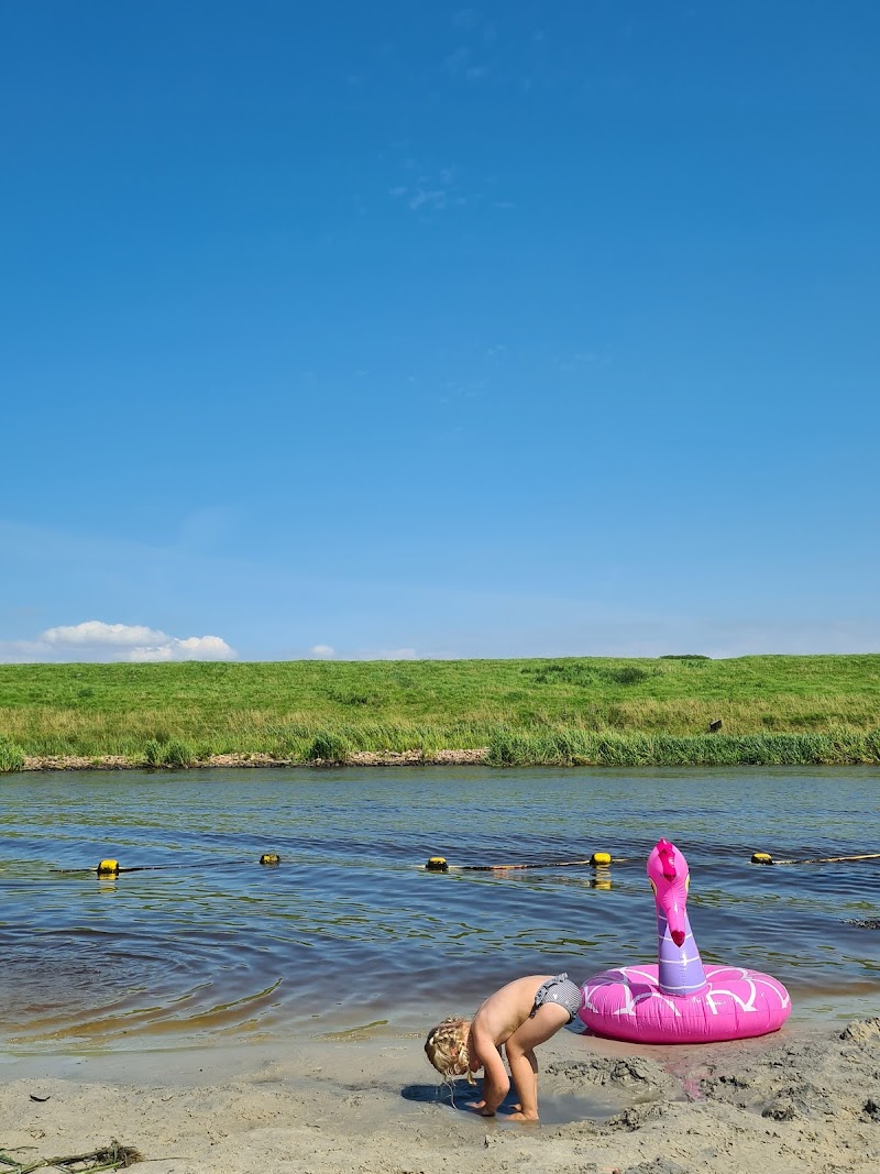 Strandje Garnwerd aan Zee