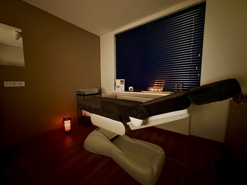 Thai Massage. Face massage. Manual Therapy. - Foto 2